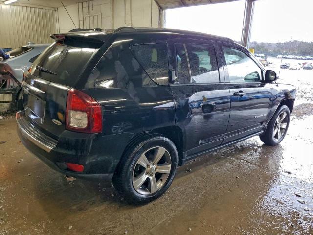 Jeep Compass Latitude Image 10