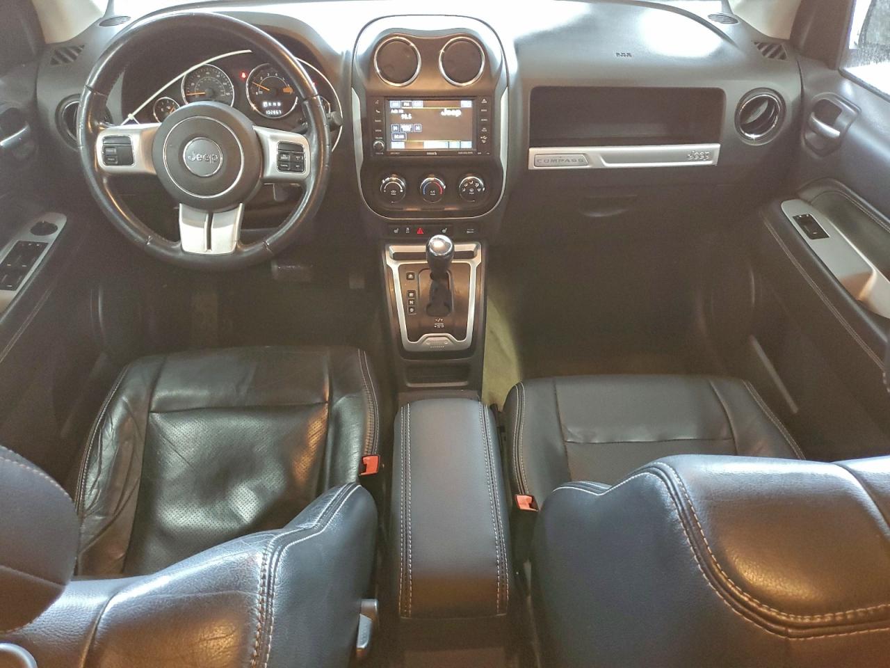 Jeep Compass Latitude Image 9