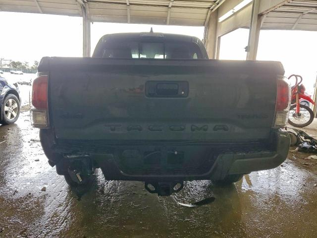 Toyota Tacoma Double Cab Image 9