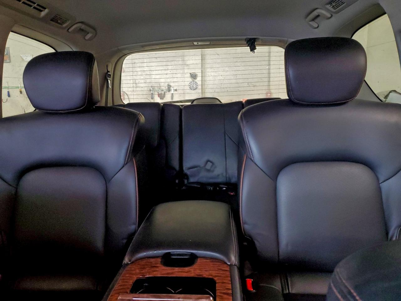 Nissan Armada Platinum Image 8