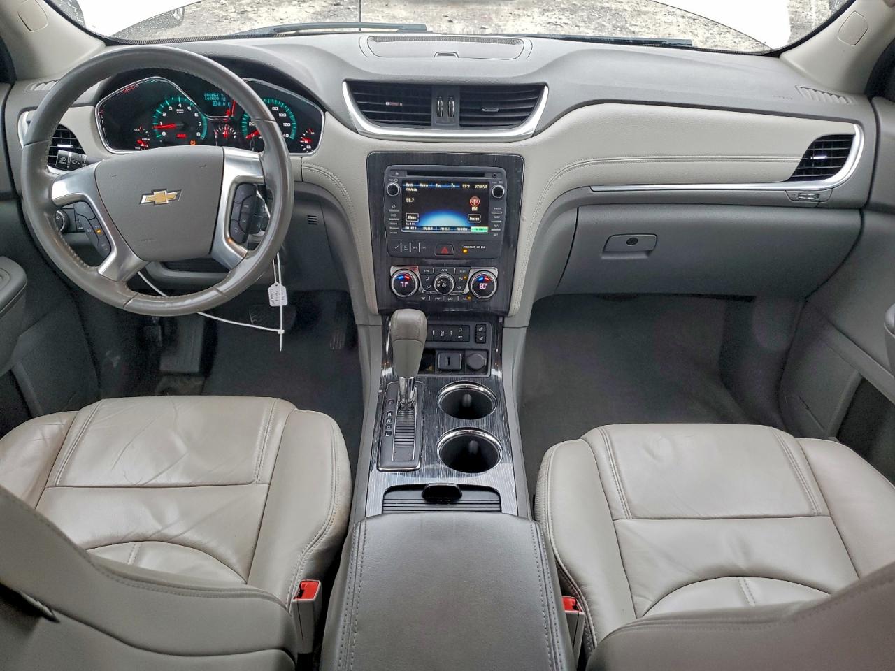 Chevrolet Traverse Lt Image 9