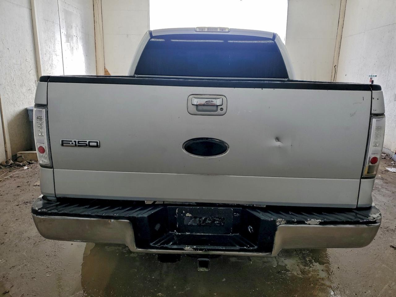 Ford F-150 Supercrew Image 6