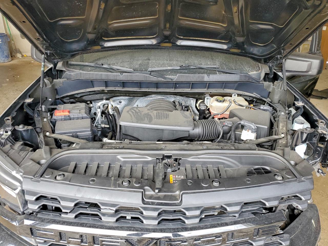 Chevrolet Silverado K1500 Custom Image 8