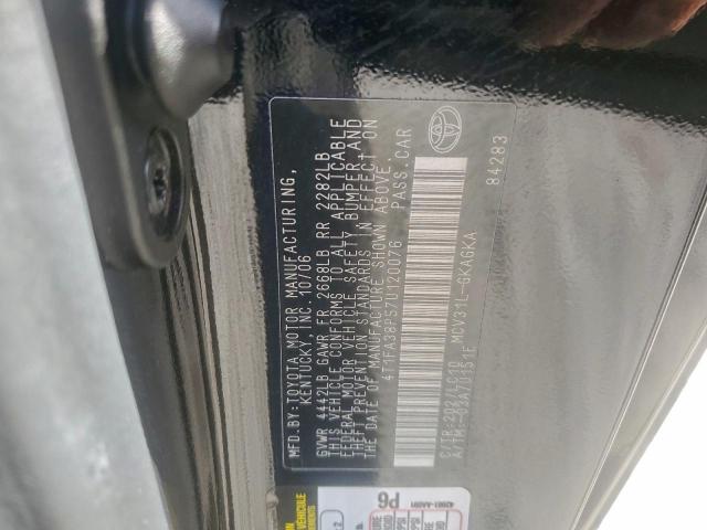 Toyota Camry Se Image 11