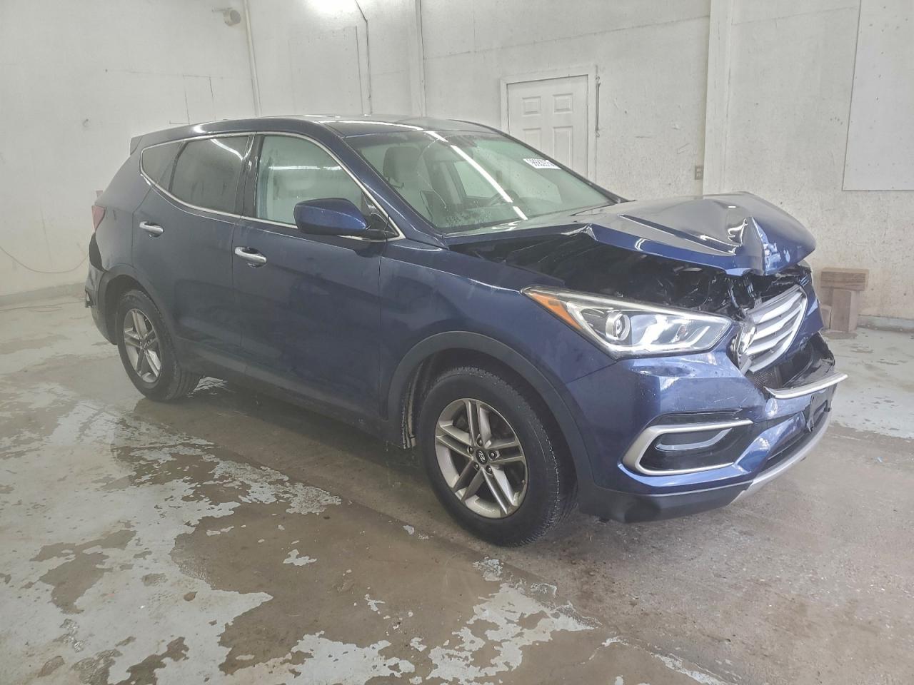 Hyundai SANTA FE Image 13