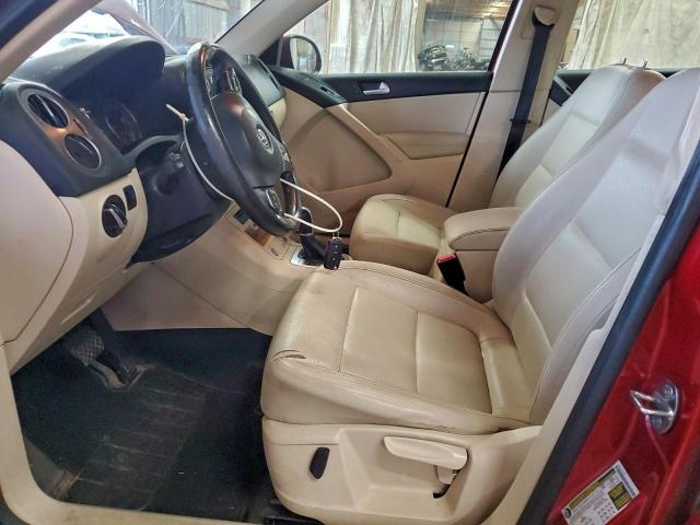 Volkswagen Tiguan S Image 10