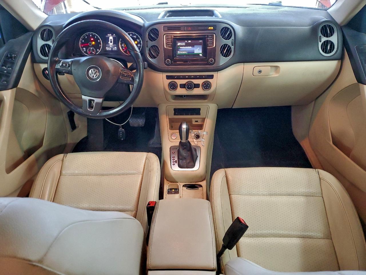 Volkswagen Tiguan S Image 7