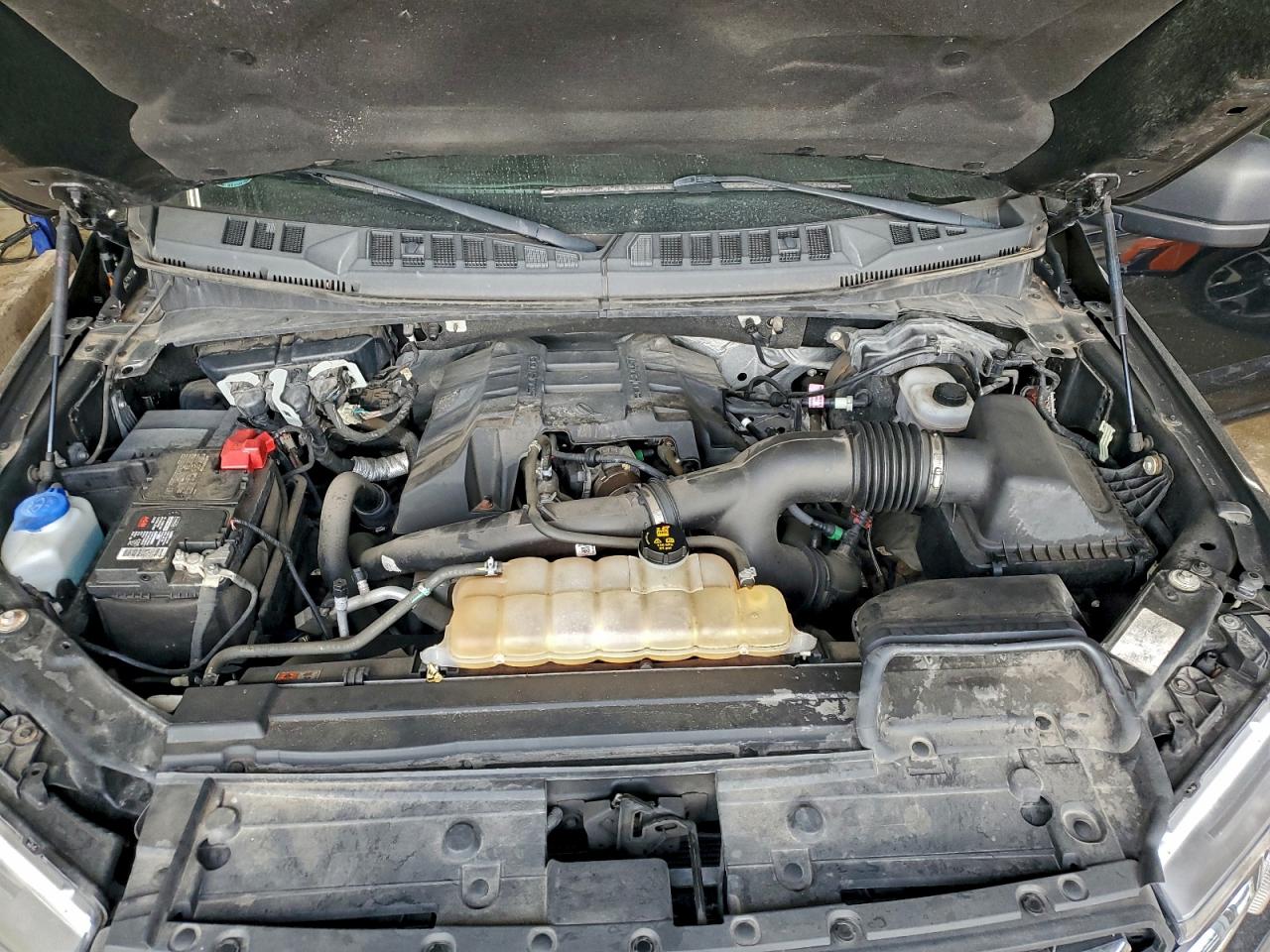 Ford F-150 Supercrew Image 7