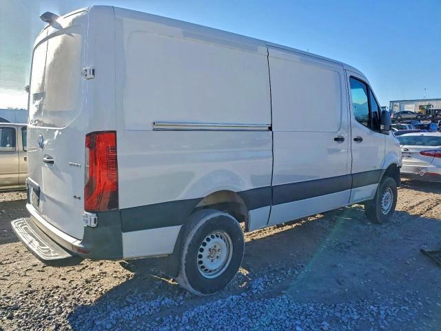 Mercedes-Benz Sprinter 2500 Image 11