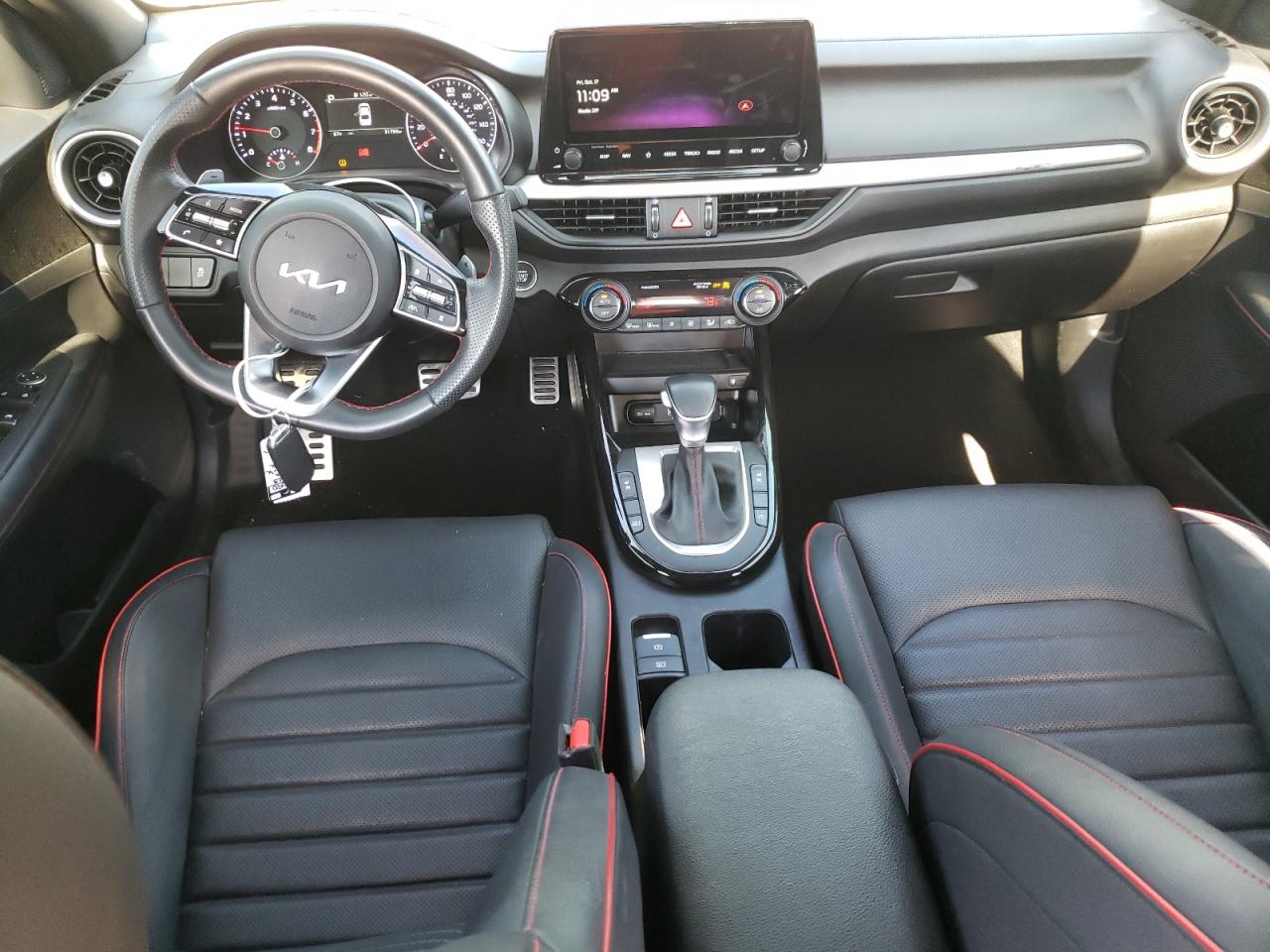 Kia Forte Gt Image 11