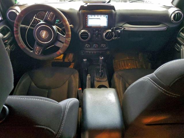 Jeep Wrangler Sahara Image 7