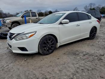  Salvage Nissan Altima