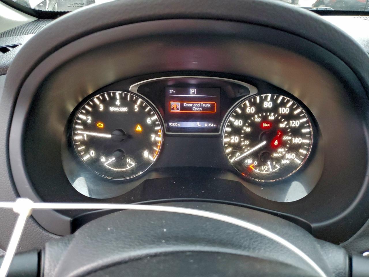 Nissan Altima 2.5 Image 9