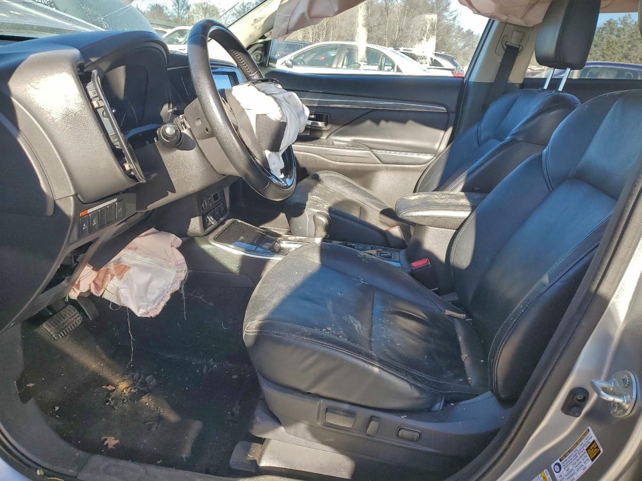 Mitsubishi Outlander Se Image 4