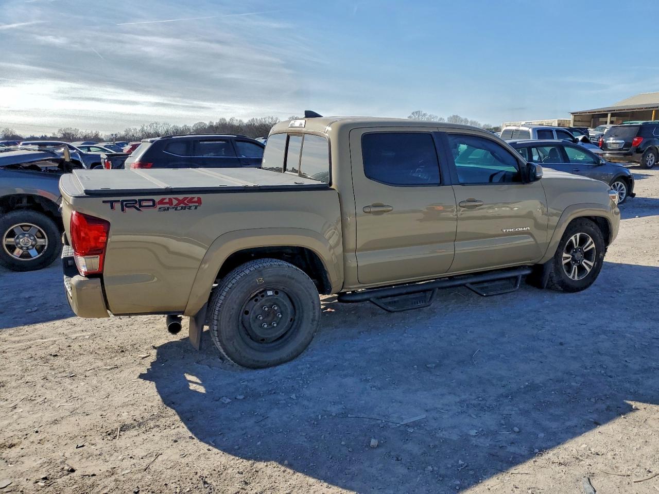 Toyota Tacoma Double Cab Image 8