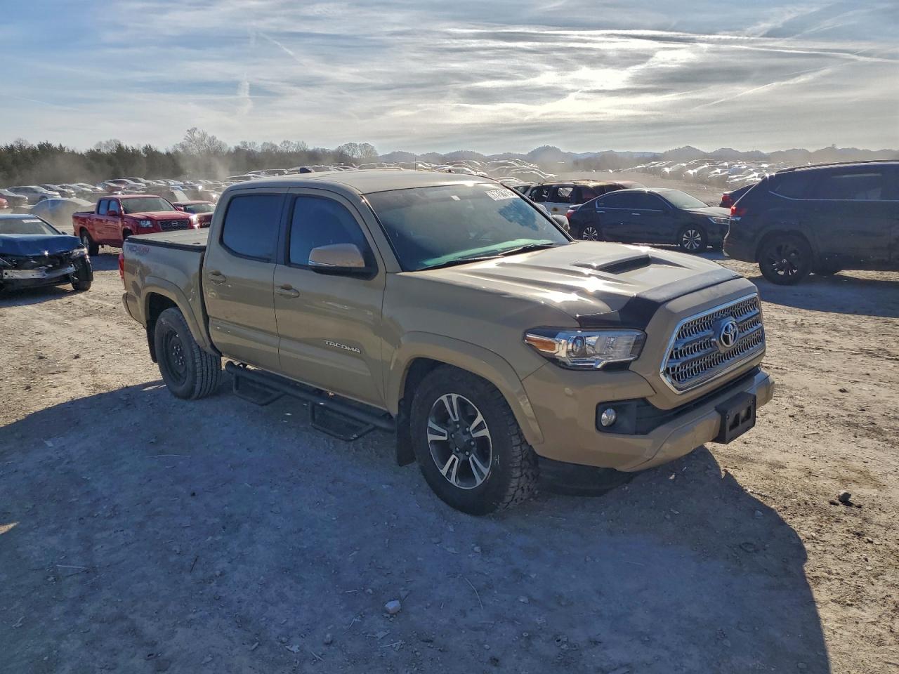 Toyota Tacoma Double Cab Image 2