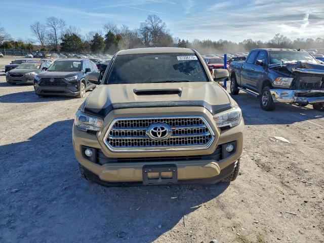 Toyota Tacoma Double Cab Image 11