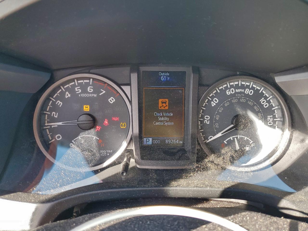 Toyota Tacoma Double Cab Image 4