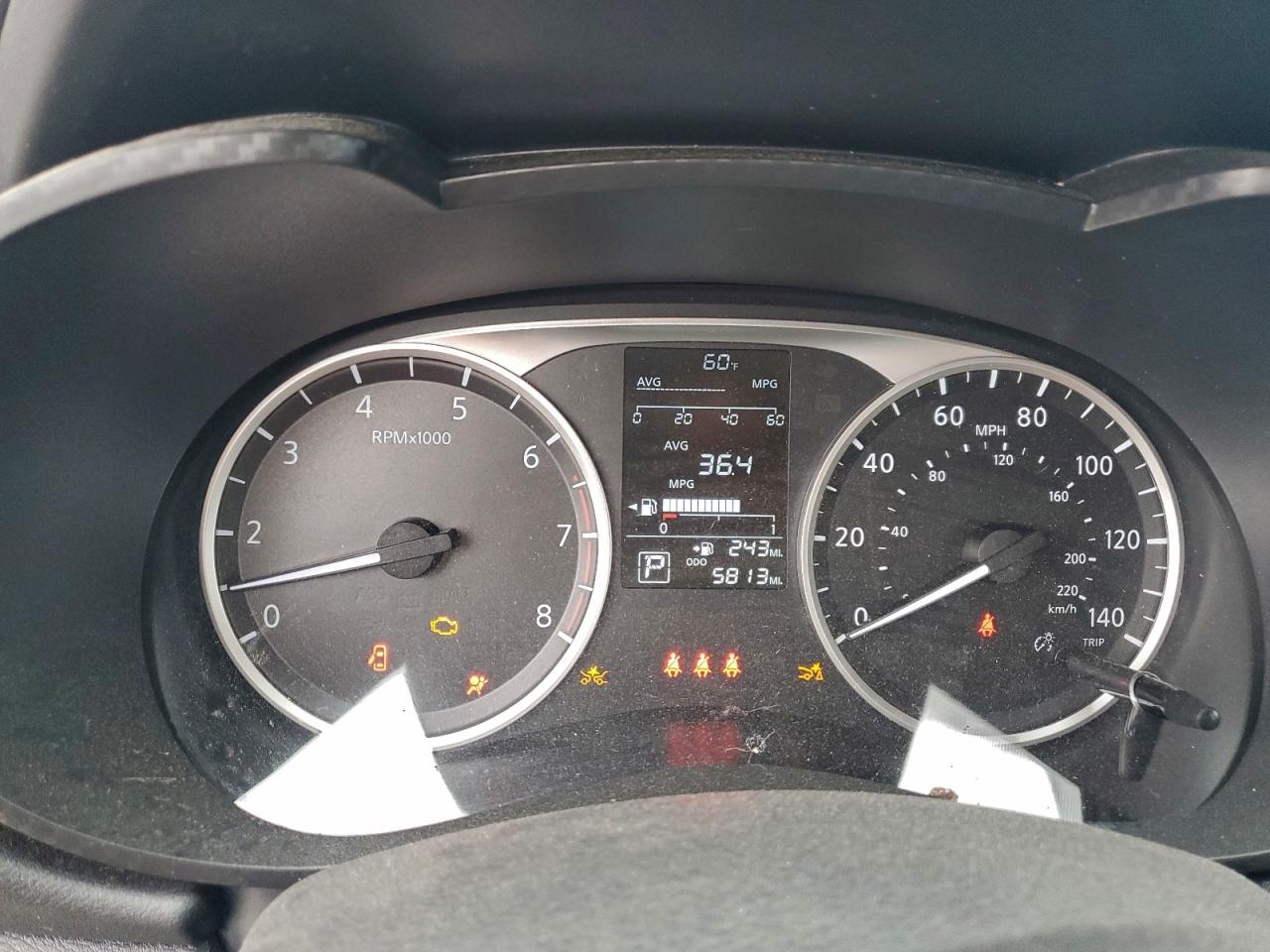 Nissan Versa S Image 7