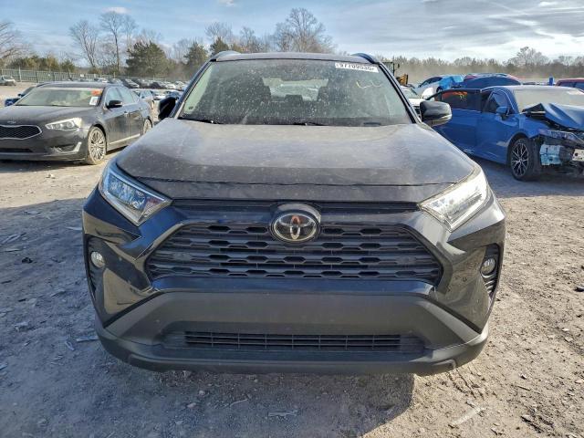 Toyota RAV4 Xle Image 11