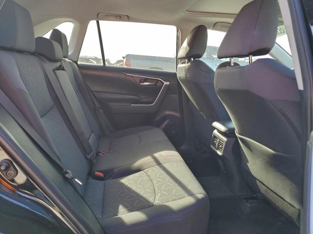 Toyota RAV4 Xle Image 7