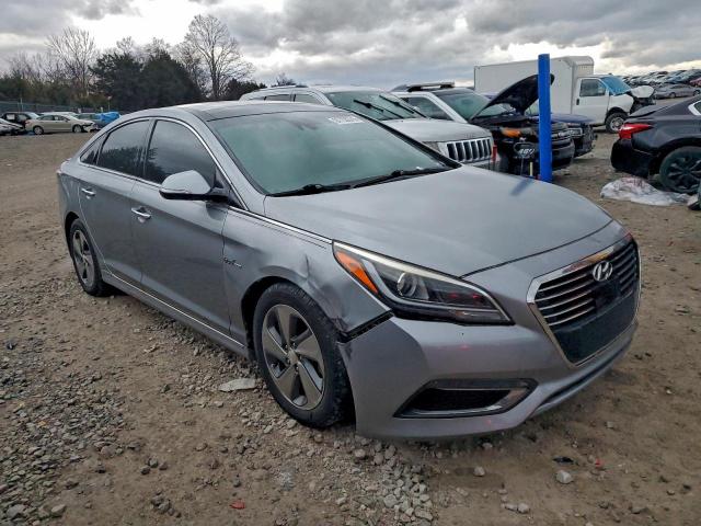 Hyundai SONATA Hybrid Image 4