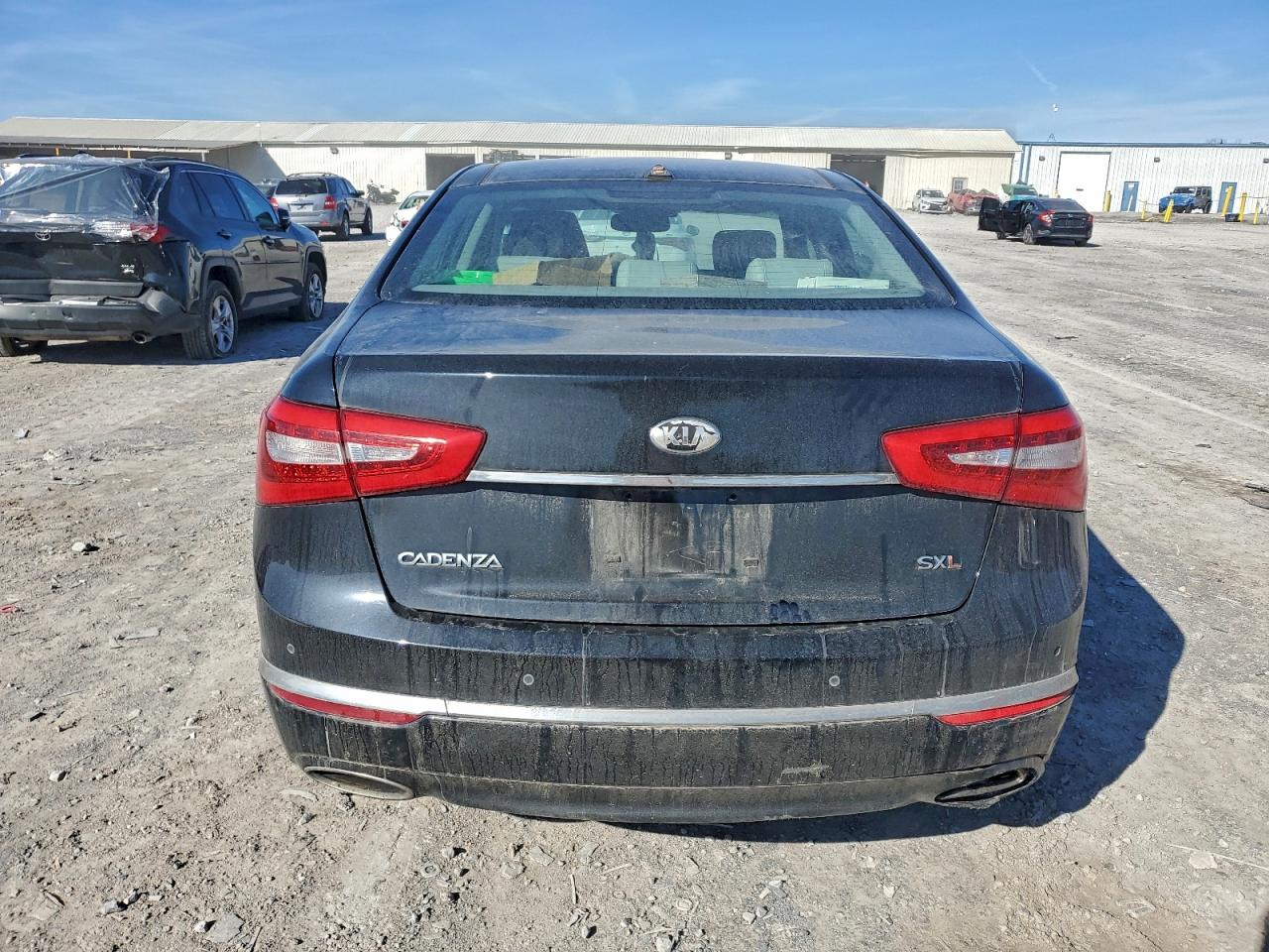 Kia Cadenza Premium Image 6