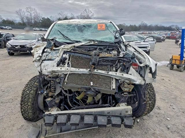 Toyota Tacoma Double Cab Image 7