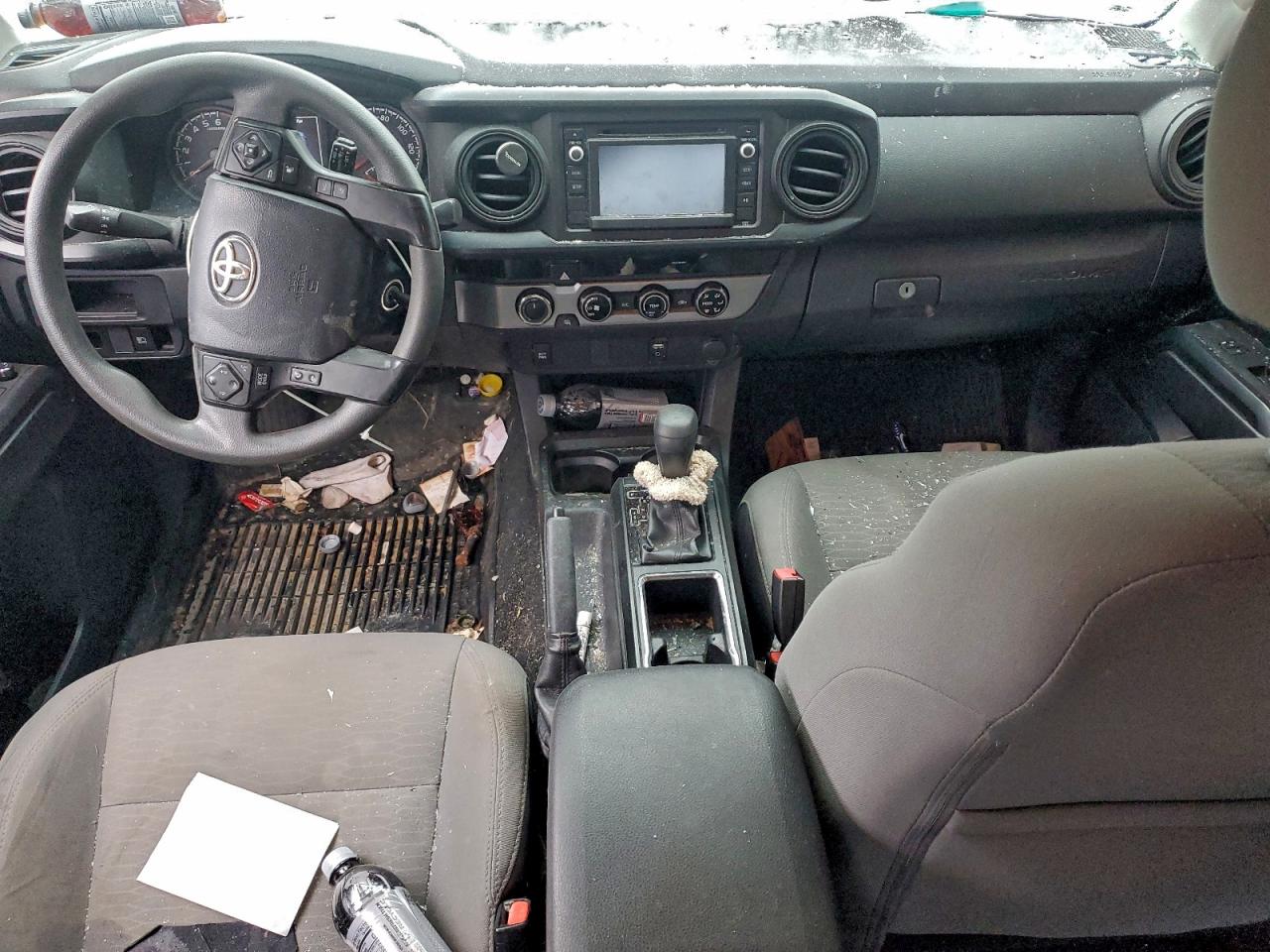 Toyota Tacoma Double Cab Image 8