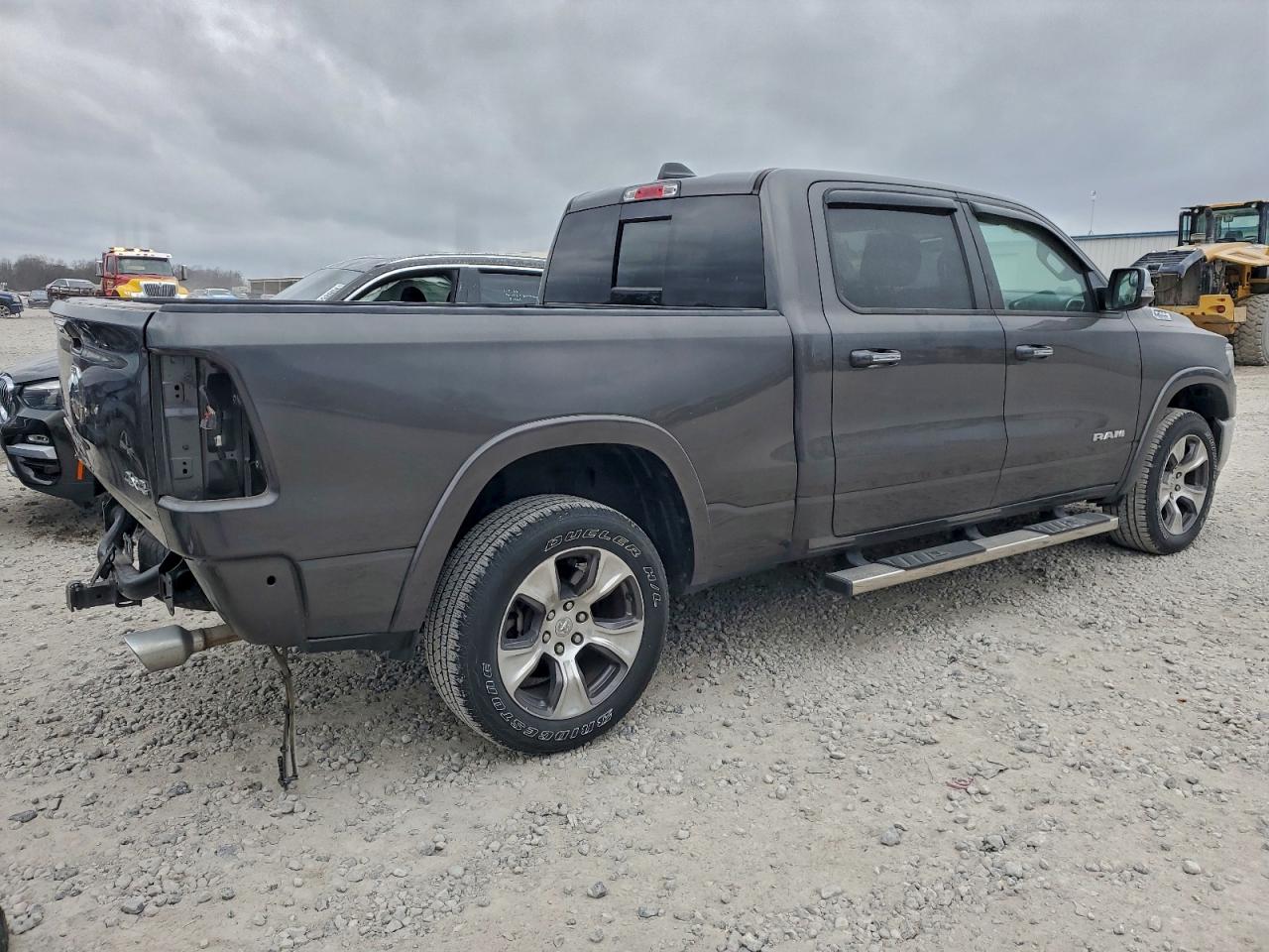 Ram 1500 Laramie Image 9