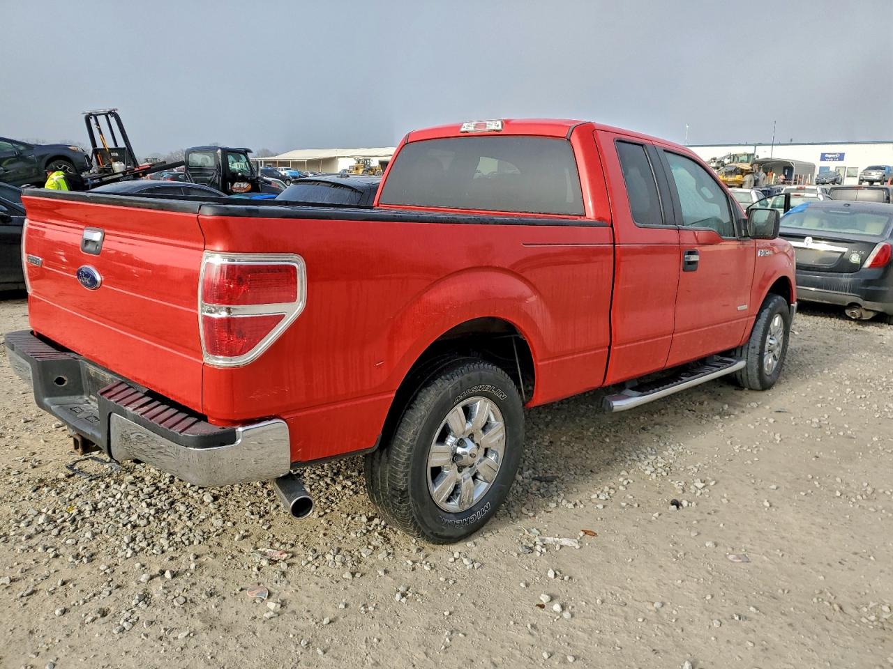 Ford F-150 Super Cab Image 5