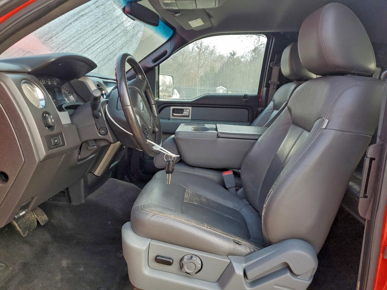 Ford F-150 Super Cab Image 11