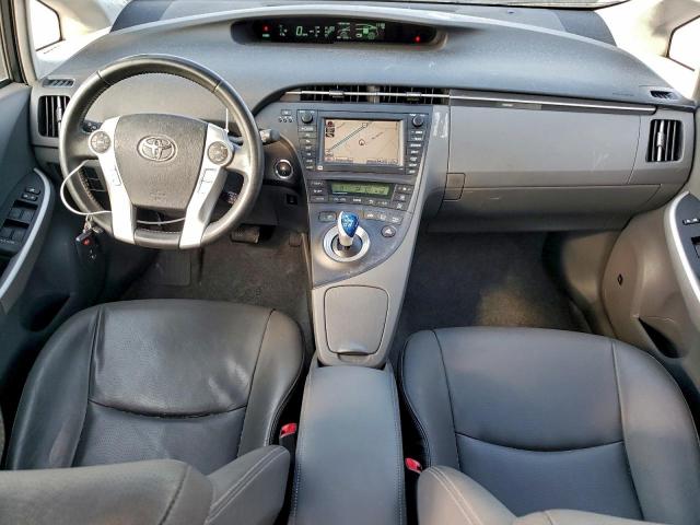 Toyota Prius Image 9