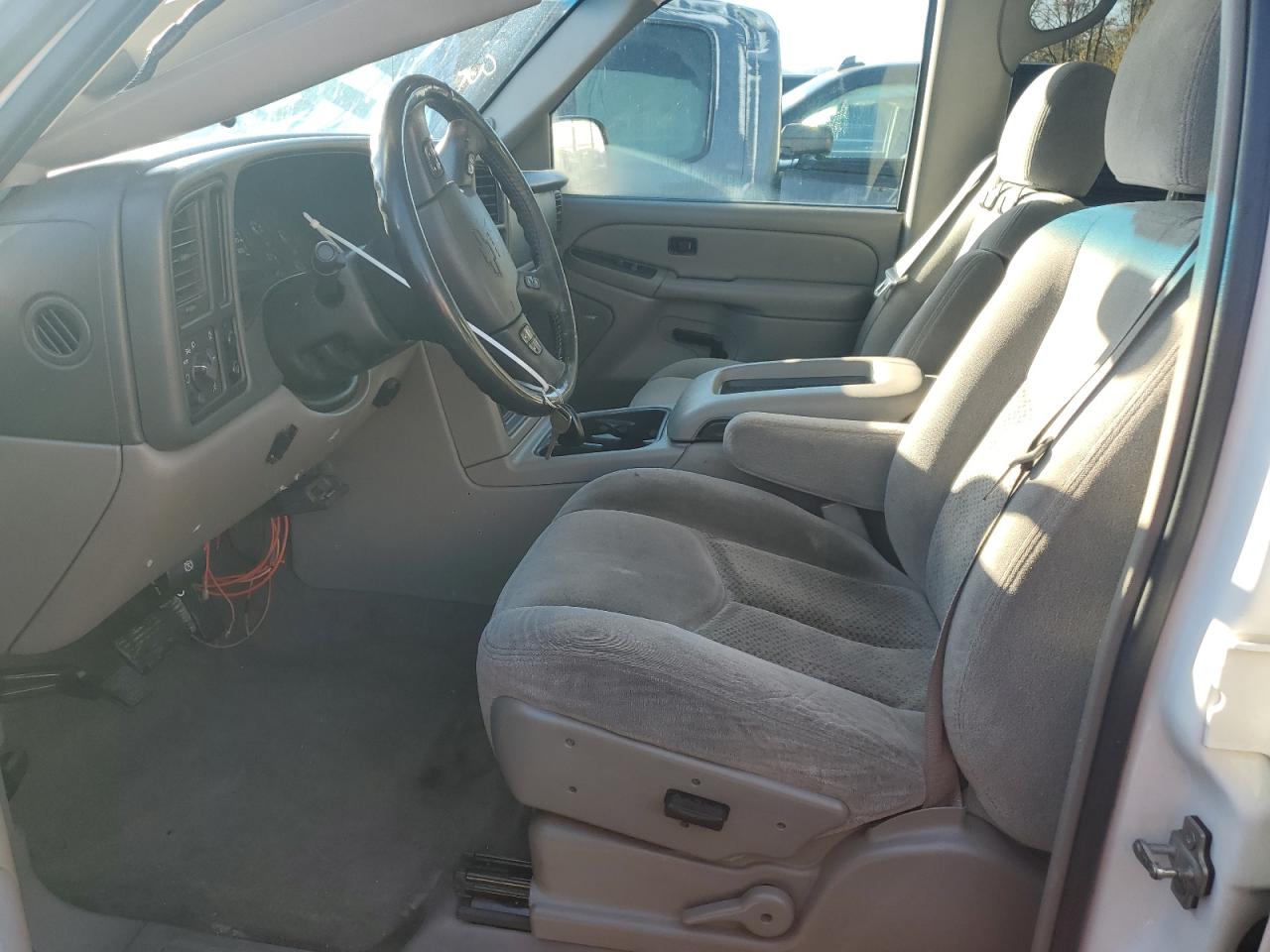 Chevrolet Avalanche C1500 Image 8