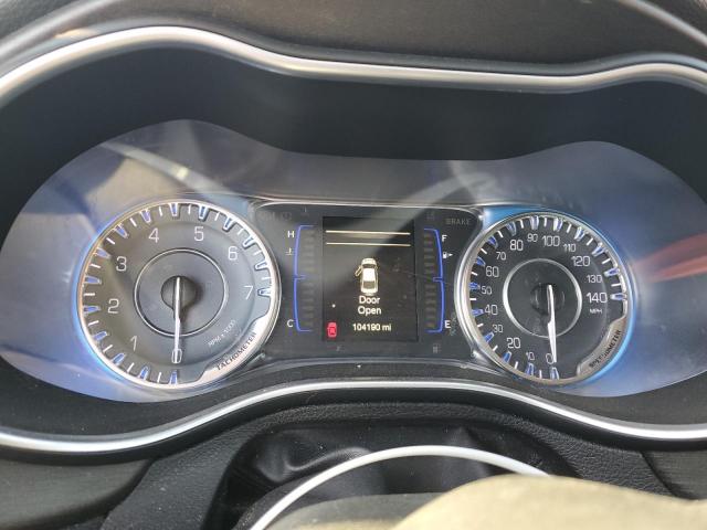 Chrysler 200 Limited Image 11