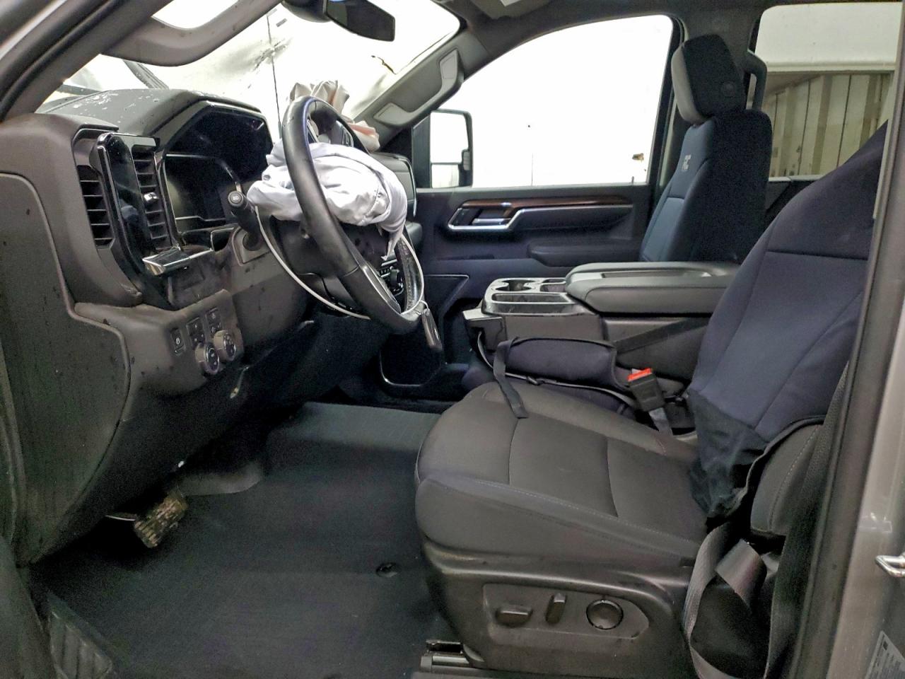 Chevrolet Silverado K2500 Heavy Duty Lt Image 10