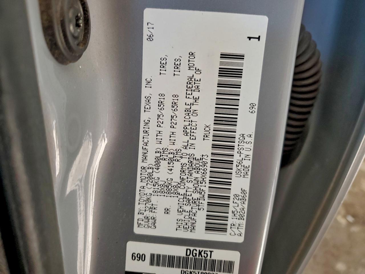 Toyota Tundra Crewmax Sr5 Image 7