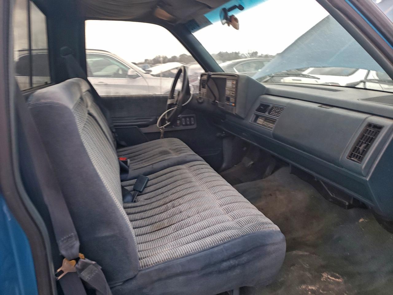 Chevrolet Ck Series C1500 Image 7