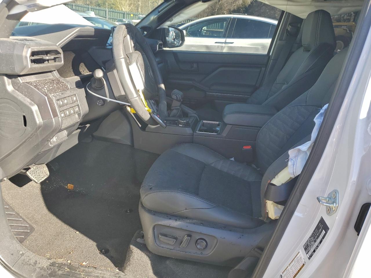 Toyota 4Runner Limited Image 2