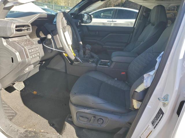 Toyota 4Runner Limited Image 2