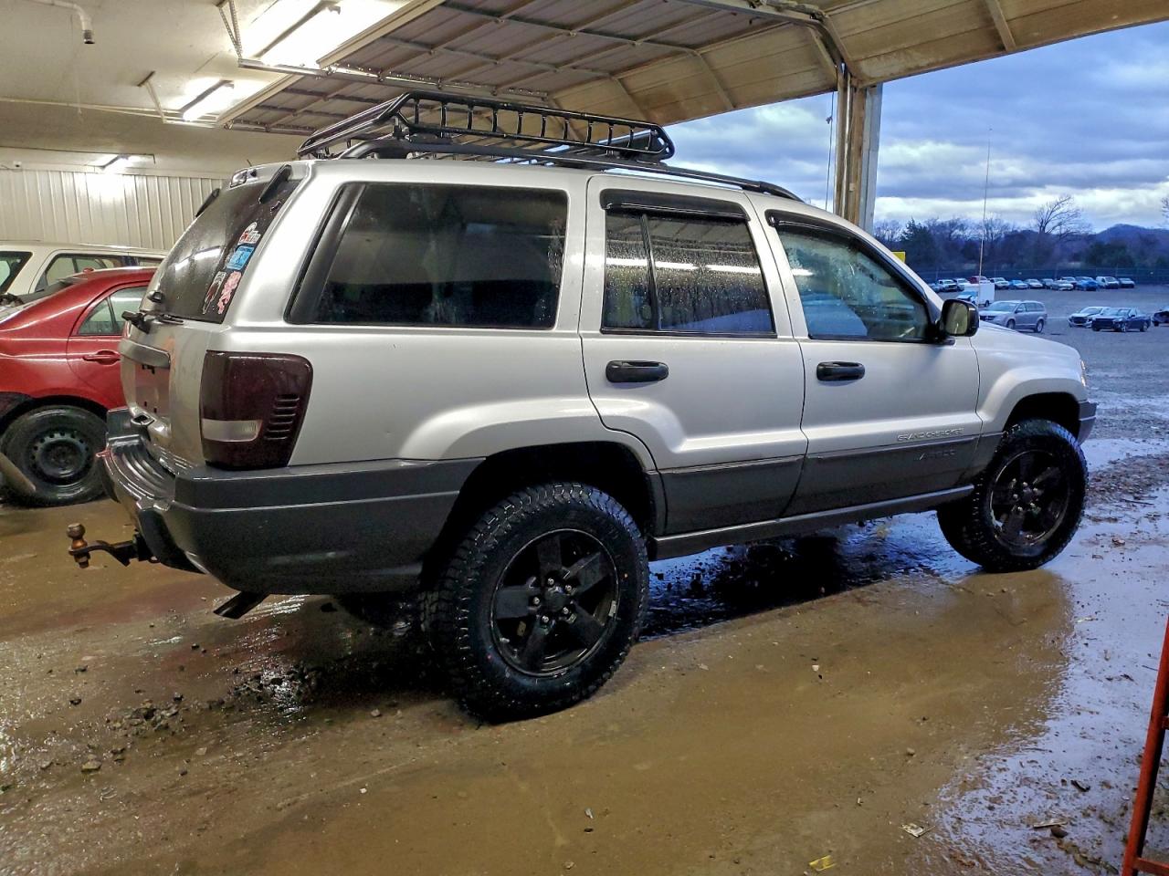 Jeep Grand Cherokee Laredo Image 12