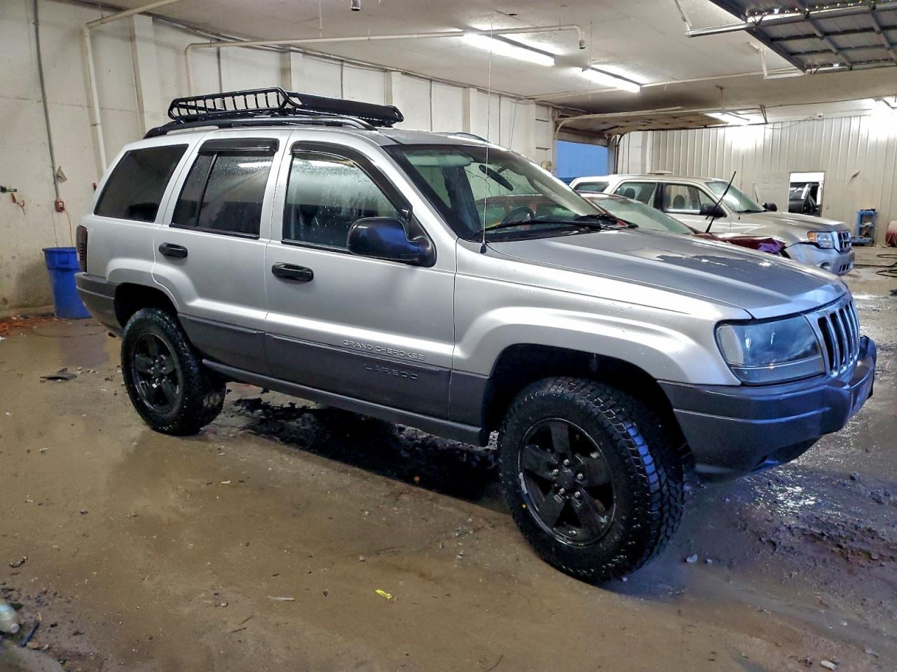 Jeep Grand Cherokee Laredo Image 8