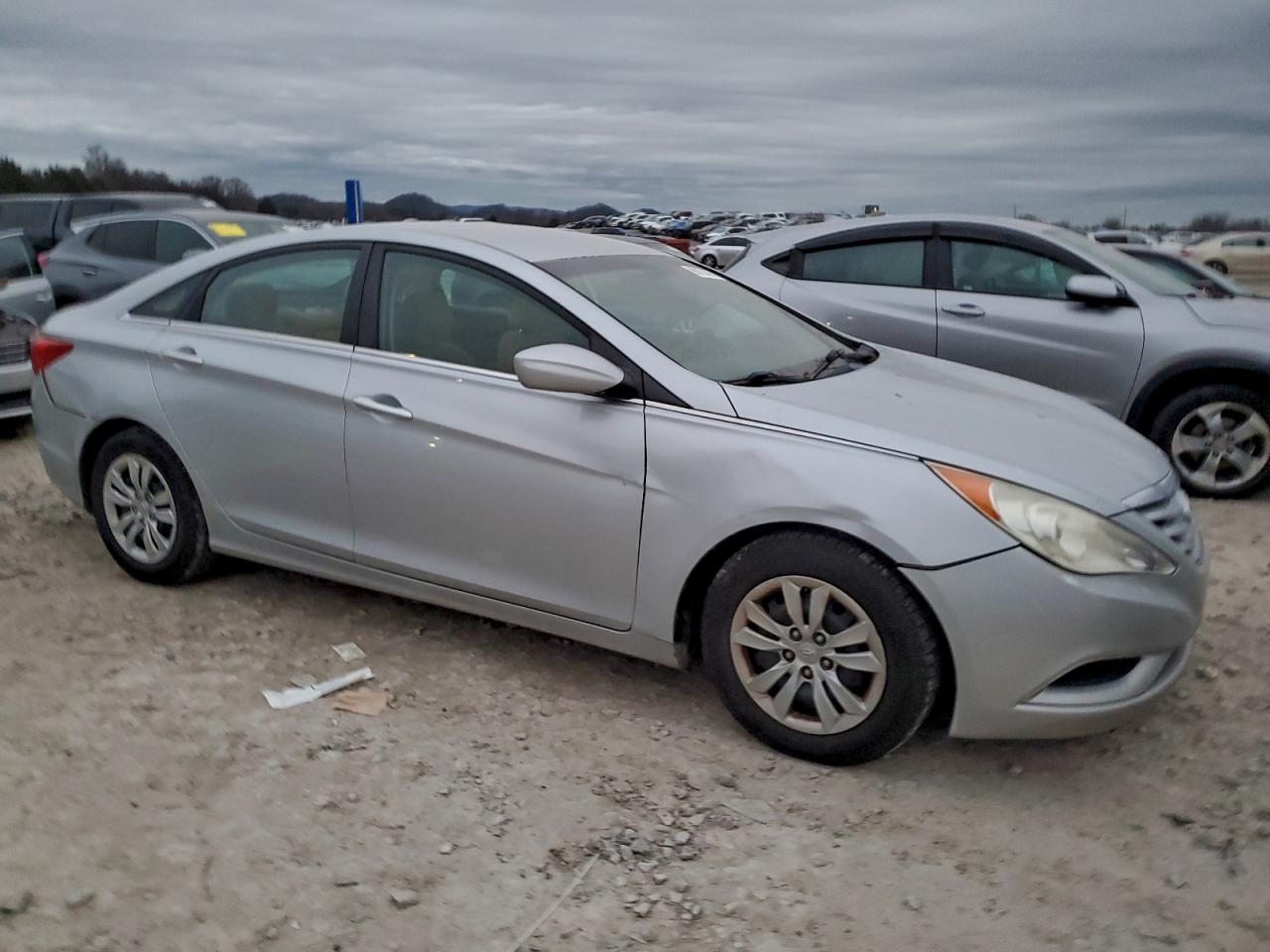 Hyundai SONATA Gls Image 3