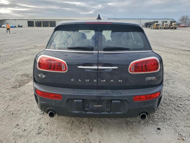 MINI Cooper S Clubman Image 8