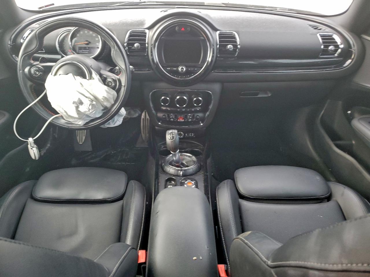 MINI Cooper S Clubman Image 12