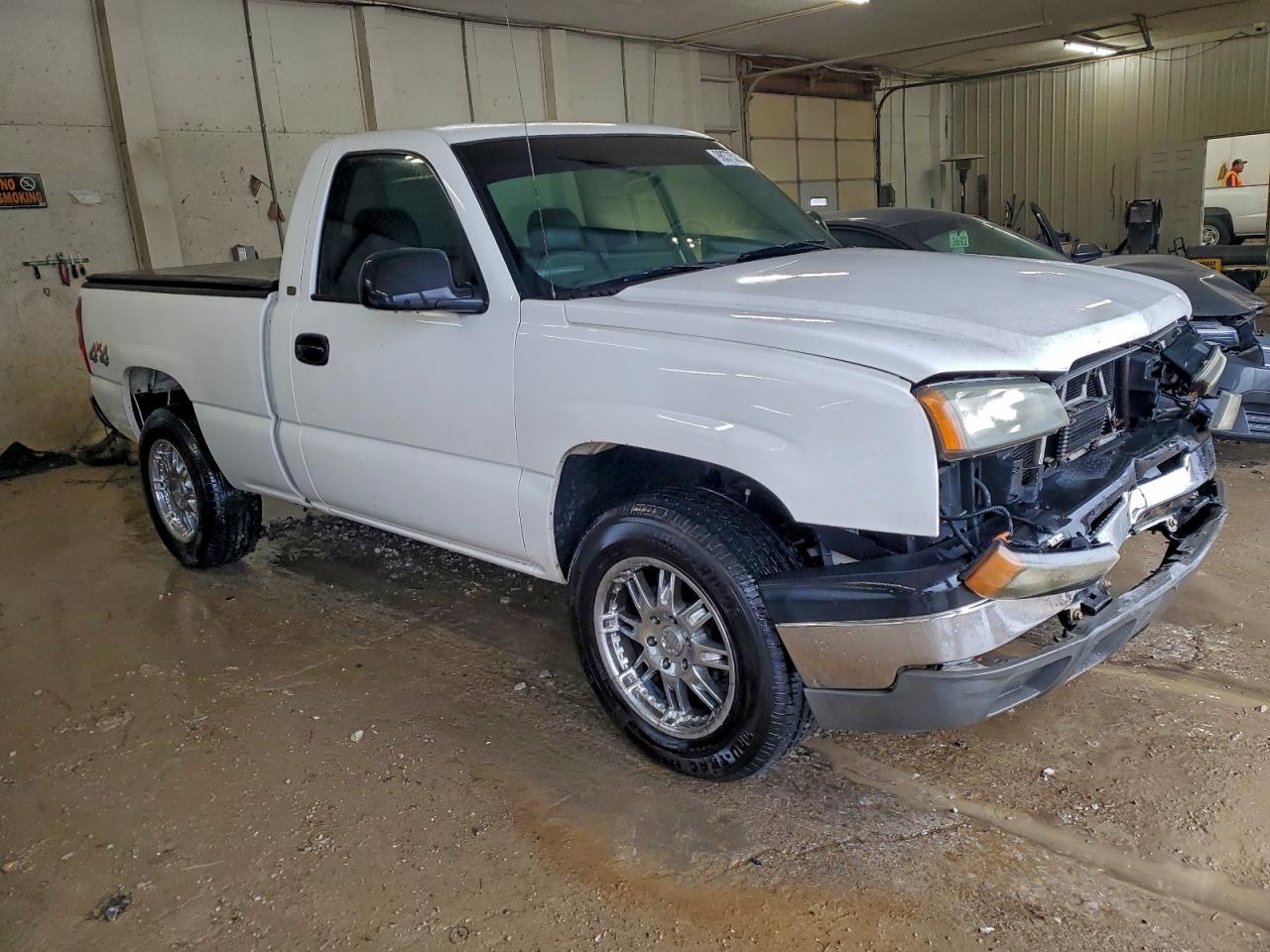 Chevrolet Silverado K1500 Image 9