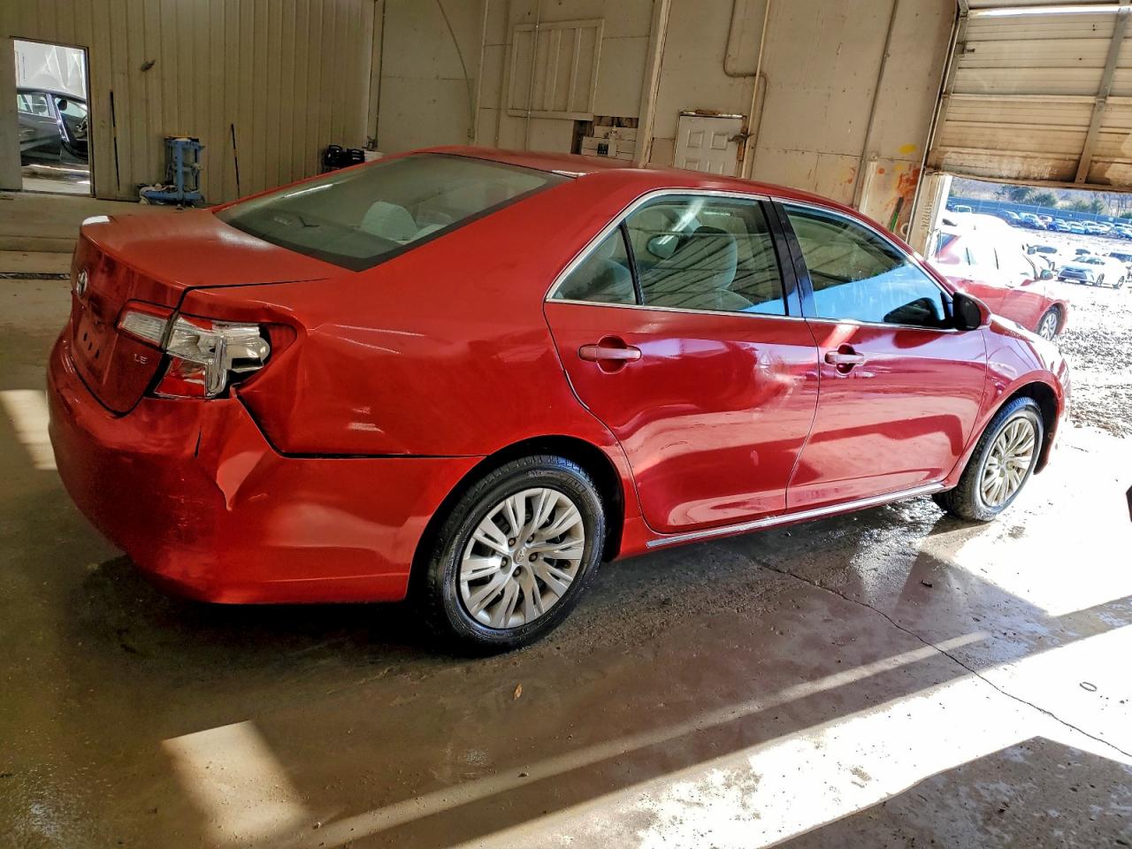 Toyota Camry Base Image 9