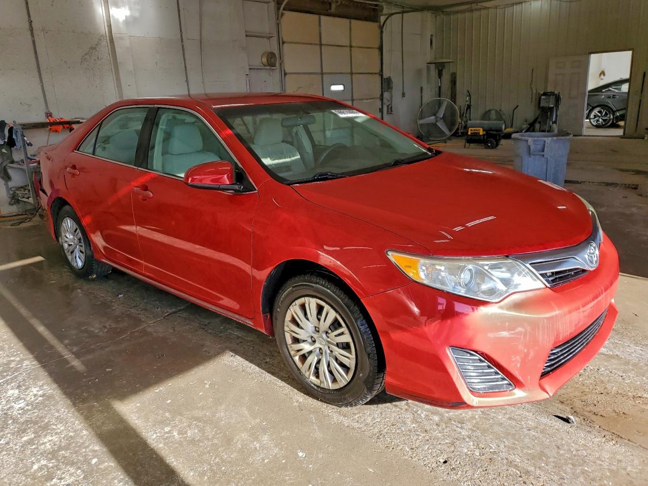 Toyota Camry Base Image 5