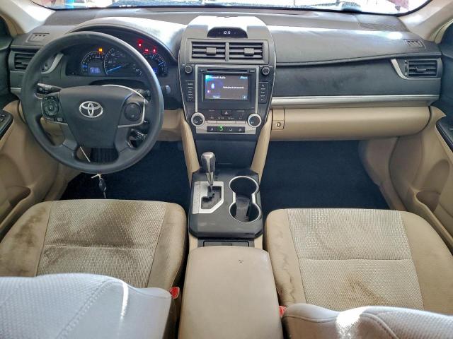Toyota Camry Base Image 6