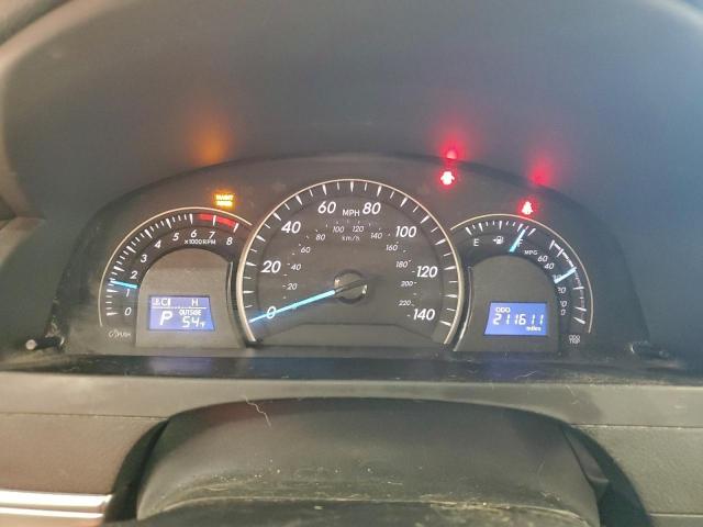 Toyota Camry Base Image 7